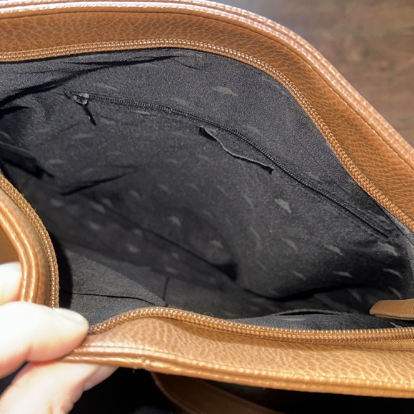 Roots Crossbody Bag - Picture 5 of 7